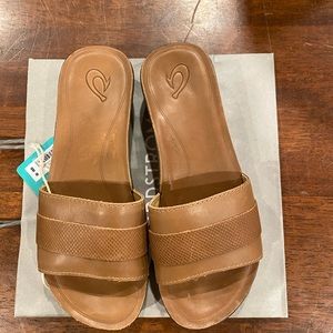 Olukai Woman’s Sandals